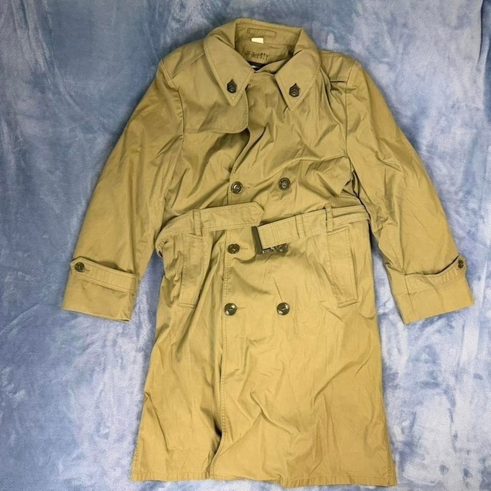 Vintage tan trench coat Size 34
